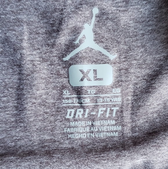 SOLDJordan shirt - Picture 2 of 3